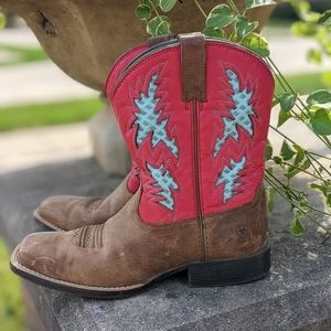 Woman's Ariat cowboy boots